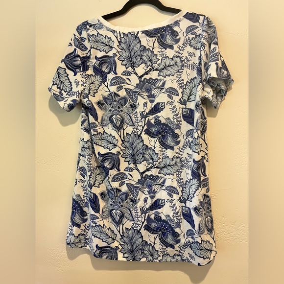 LuLaRoe Simply Comfortable Flowy Tee - Picture 6 of 6